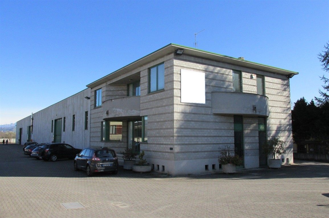 Vimercate in vendita immobile industriale