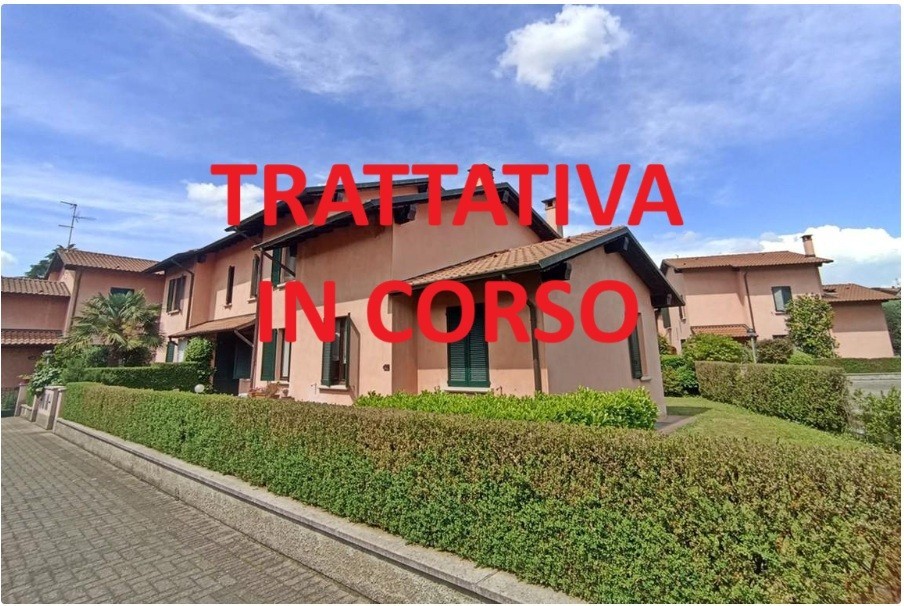 VIMERCATE ORENO VILLA BIFAMILIARE COMPOSTA DA 2 UNITA' ABITATIVE